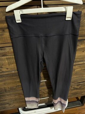 Athleta Dark Purple Ombre to Light Pink Elation 7/8 Tights Size Large